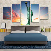 Load image into Gallery viewer, amazing  Statue  of  Liberty  New  York  Blue  Sky  5  piece  canvas  artwork For Bedroom
